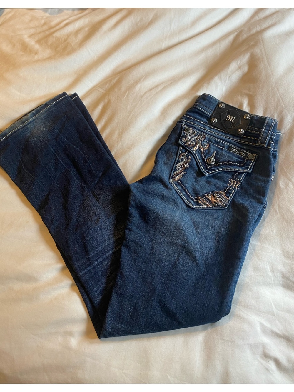 Signature Women's Dark Blue Flared Jeans with Embroidered Pockets